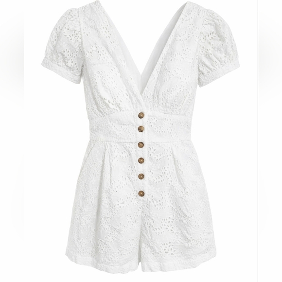 MAJORELLE Pants - MAJORELLE Star Studded White Romper Size Small